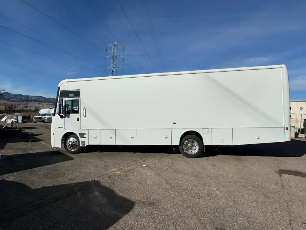 2021 Commercial Winnebago