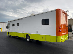 Exterior of 2014 Farber Mobile Office