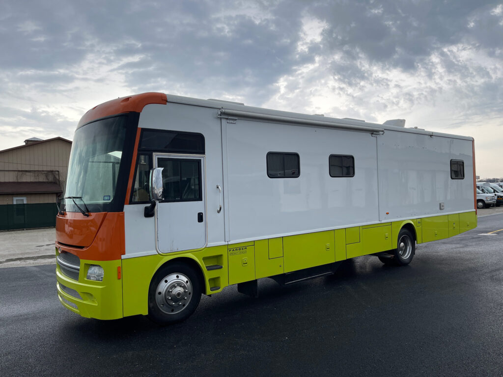 Exterior of 2014 Farber Mobile Office