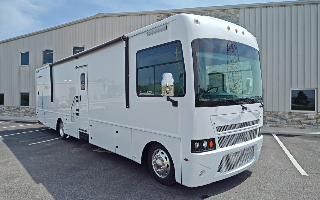 40ft Three Room Mobile Medical Clinic with Lab and Dual Entry