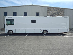 40ft Three Room Mobile Medical Clinic Exterior