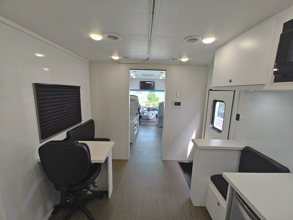 40ft Three Room Mobile Medical Clinic Interior