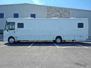 38ft Mobile Medical Clinic Exterior