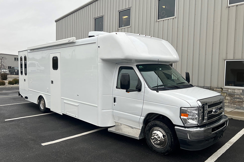 32-foot mobile clinic 