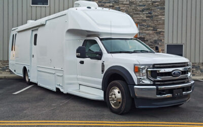 2021 LOW MILES 2 Exam Room Medical Clinic Wheelchair