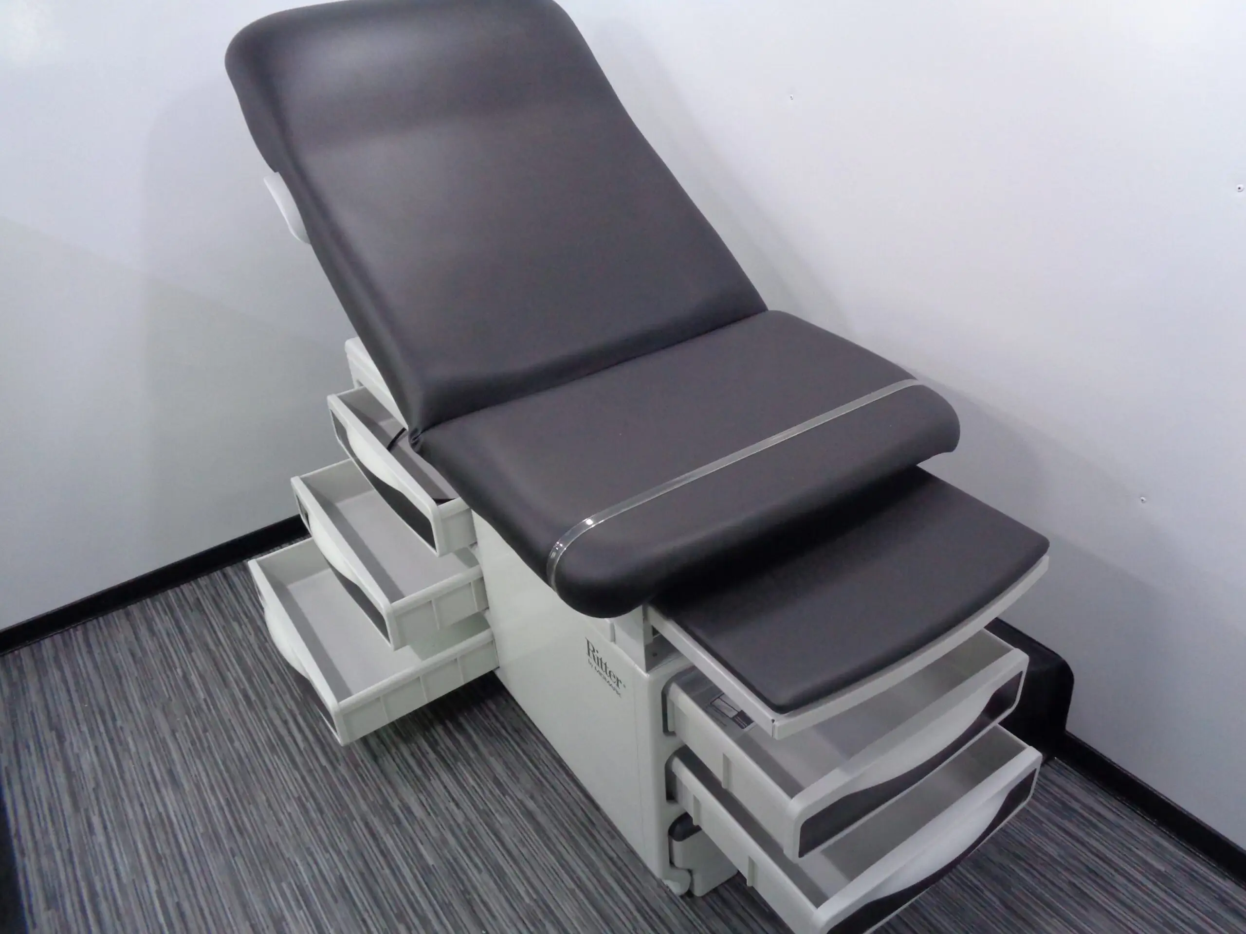 One Exam Room with Blood Draw and Wheelchair Lift, Group D