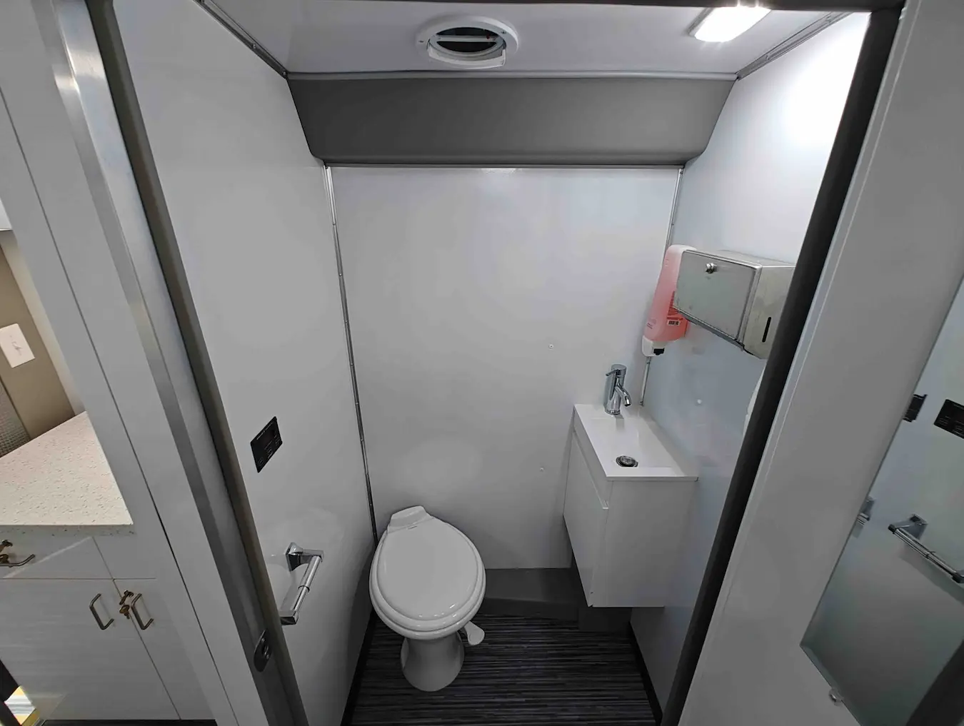 One Exam Room with Blood Draw and Wheelchair Lift, Group D