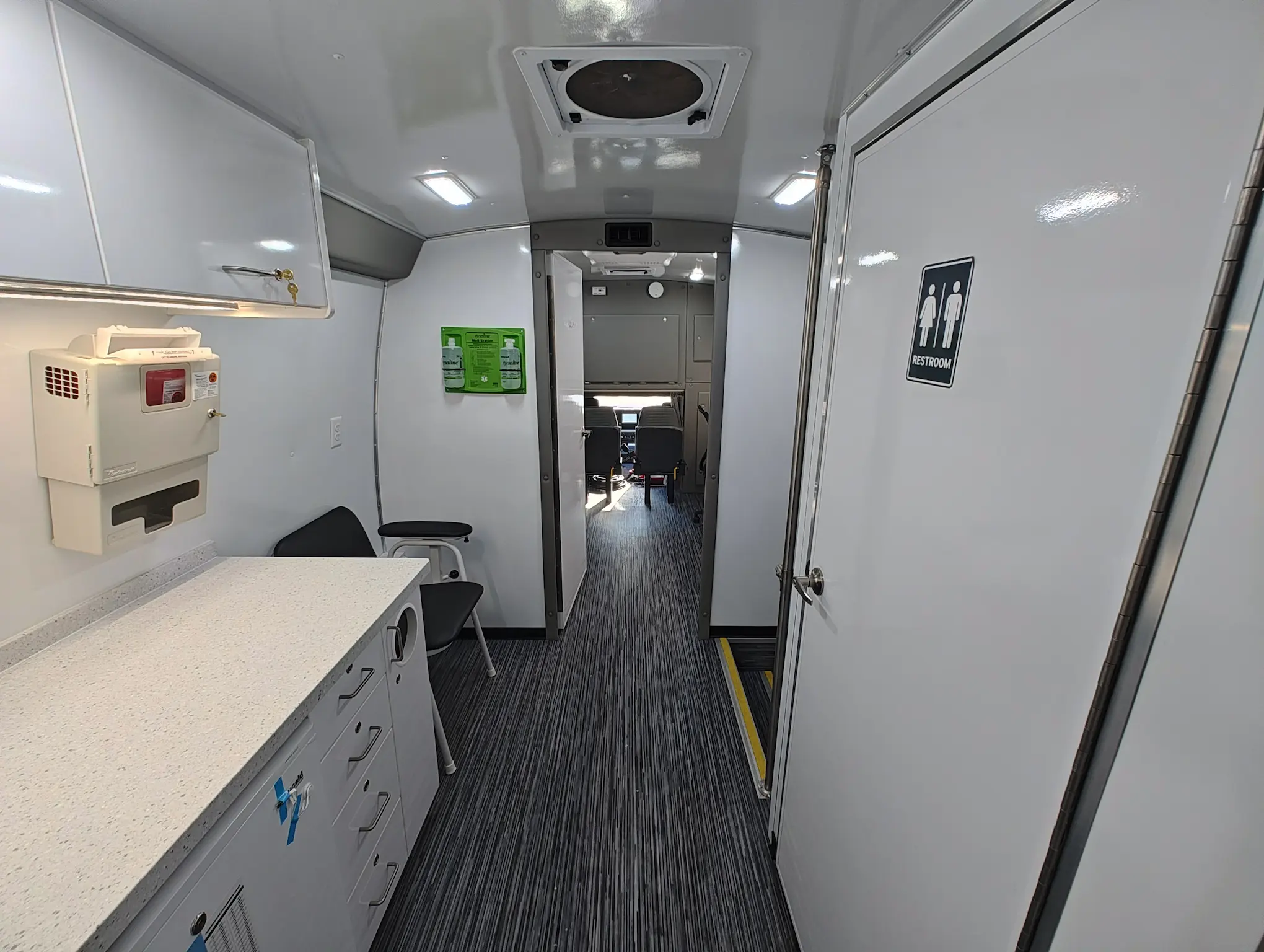 C.W. Williams Group G Three Room Mobile Clinic W/ Restroom & Wheelchair Lift - Image 9