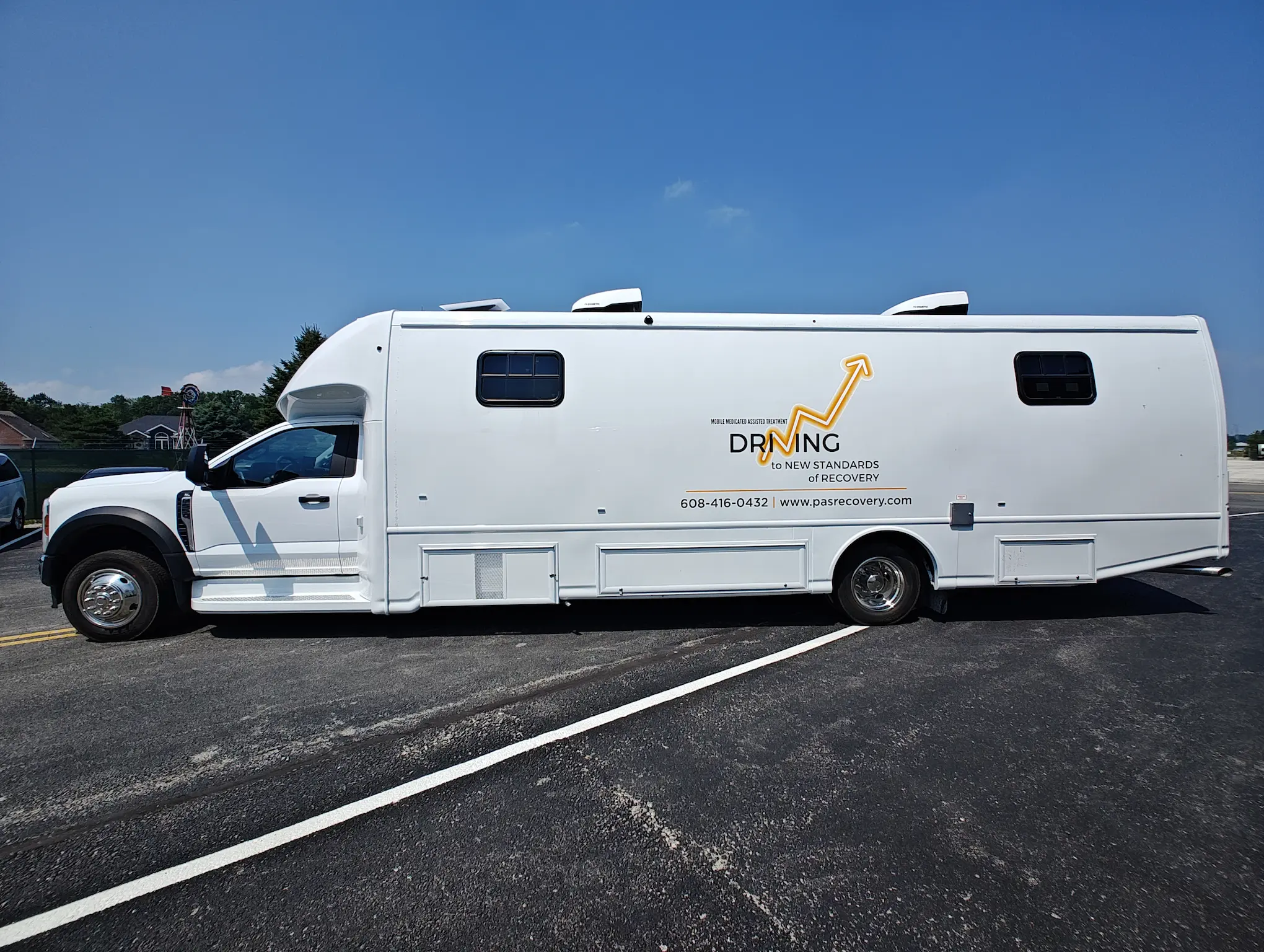 PAS Recovery Mobile Medication Unit W/ Restroom - Image 4