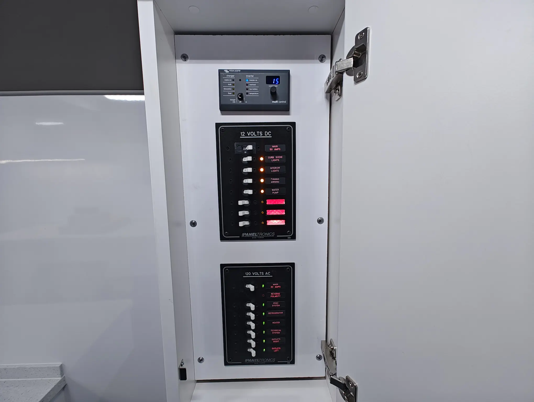 University of Kentucky Ford Transit Mobile Clinic W/ Victron System - Image 9